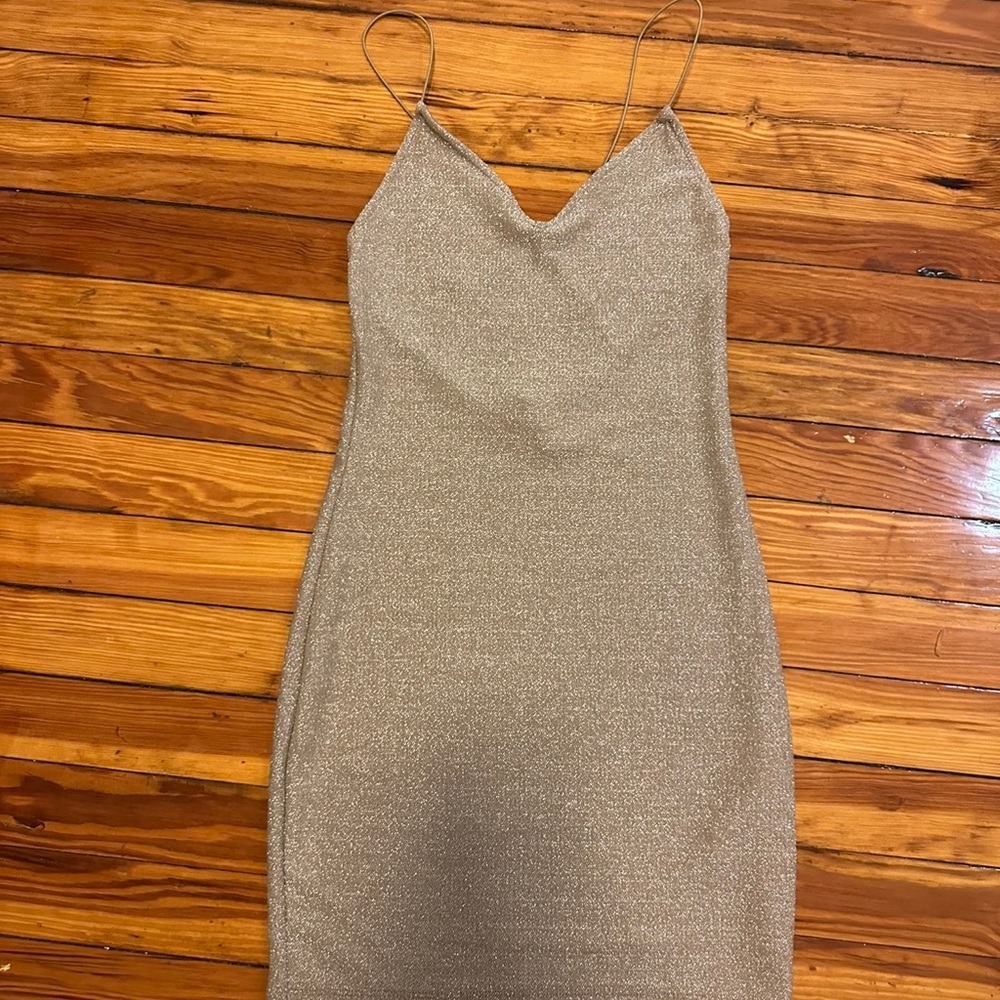 Women’s Dress.
